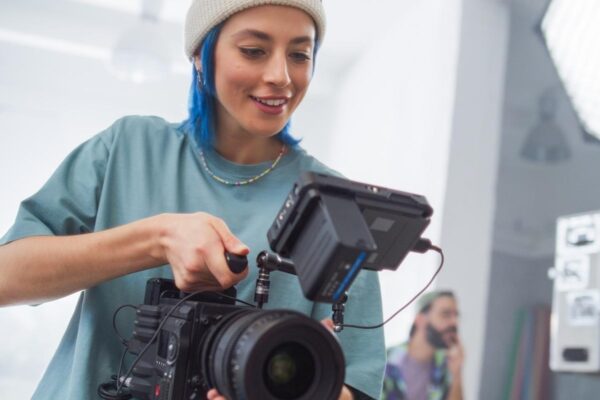 Independent Filmmaking – How Small Creators Compete with Giants 2025.